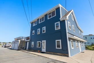 Building Photo - 585 Shirley St