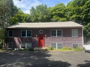 Building Photo - 472 Middle St