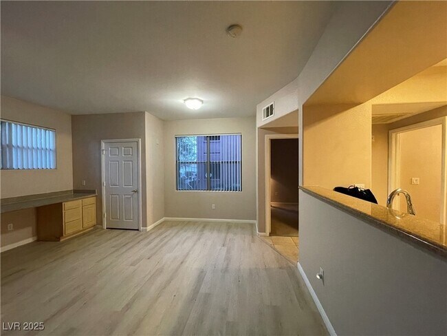 Building Photo - 8000 W Badura Ave