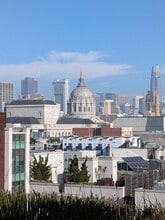 Building Photo - 400 Laguna St