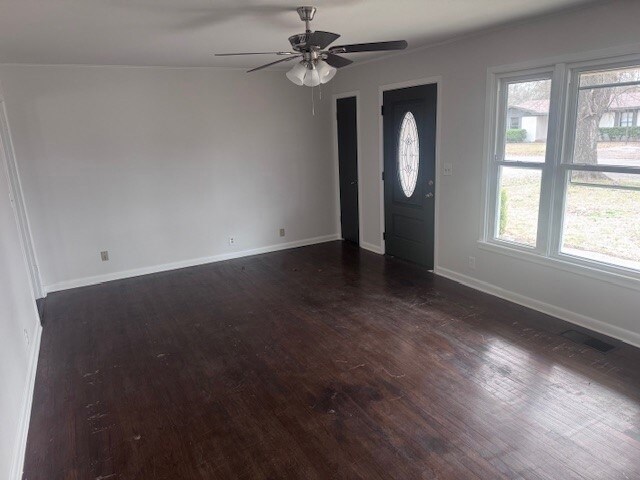 Foto del edificio - 2025 Cedar St