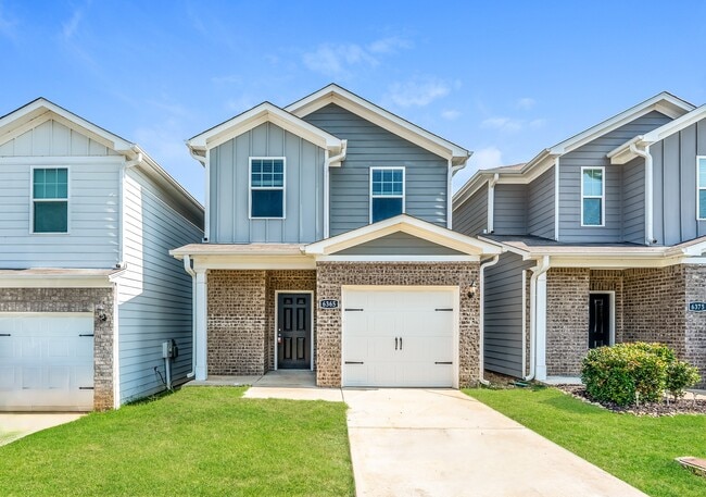 Building Photo - 6365 Rainbow Row