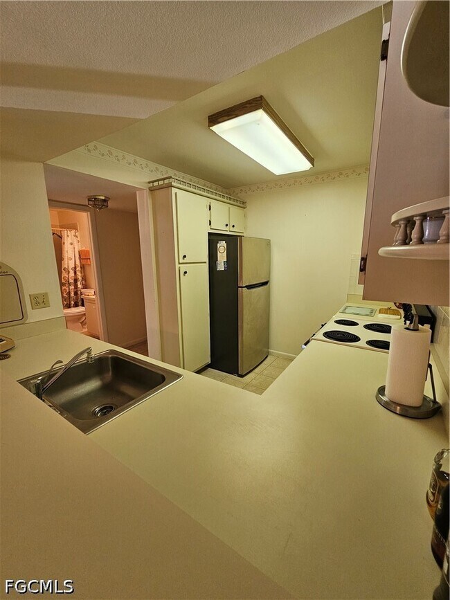 Foto del edificio - 14831 Summerlin Woods Dr