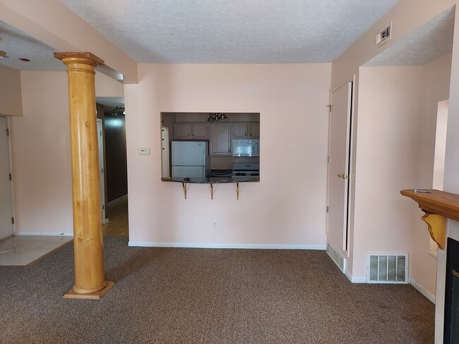 Building Photo - 11014 Detroit Ave