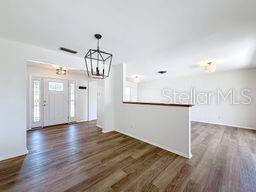 Foto del edificio - 1001 Chinaberry Rd