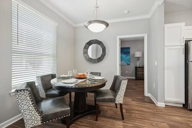 Foto del edificio - Your New High-End Retreat – Enjoy 1 Month Free!