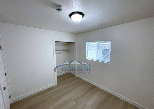 Foto del edificio - 840-842 1/2 W. Sepulveda Street