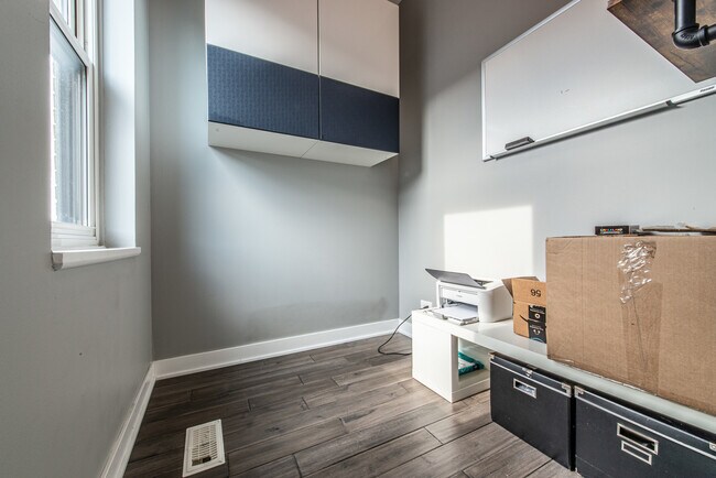 Foto del edificio - 2707 N Halsted St