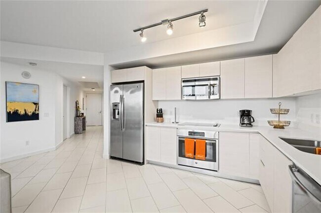 Building Photo - 4250 Biscayne Blvd