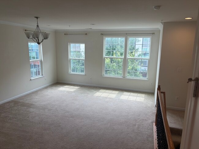 Building Photo - 3190 Yeager Dr