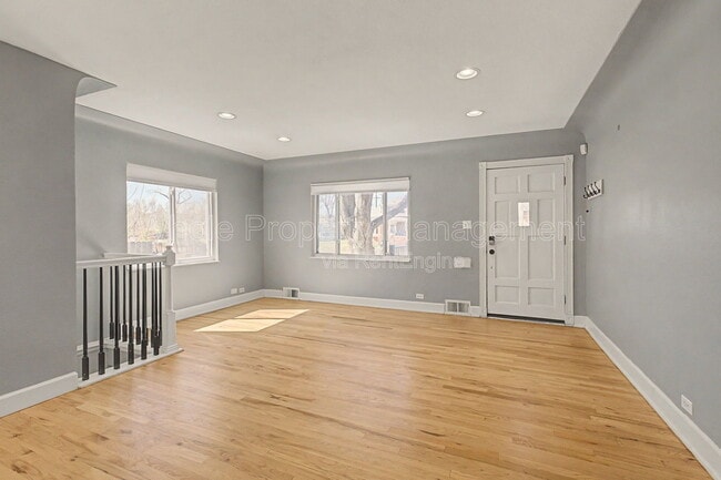 Photo - 2646 S Cherokee St House