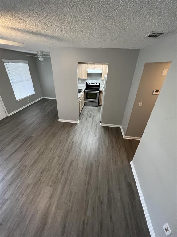 Building Photo - 1802 Barton Dr