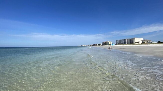 Building Photo - 118 Boca Ciega Dr
