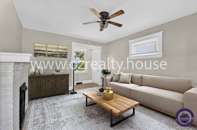 Foto del edificio - 2322 Upton Ave