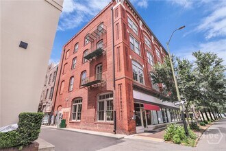 Building Photo - 101 Barnard St