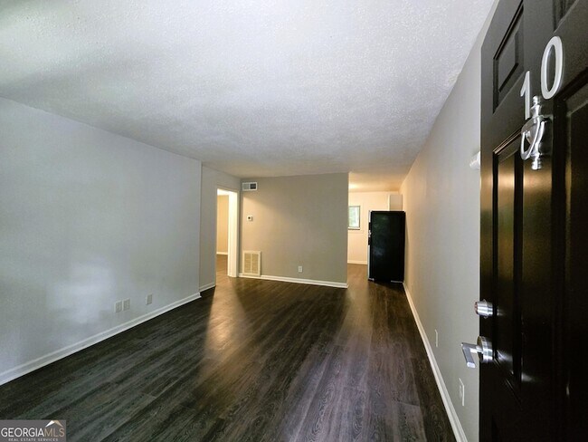 Foto del edificio - 3627 Forrest Park Rd SE