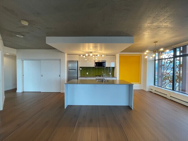Photo du bâtiment - 128 Cordova St W
