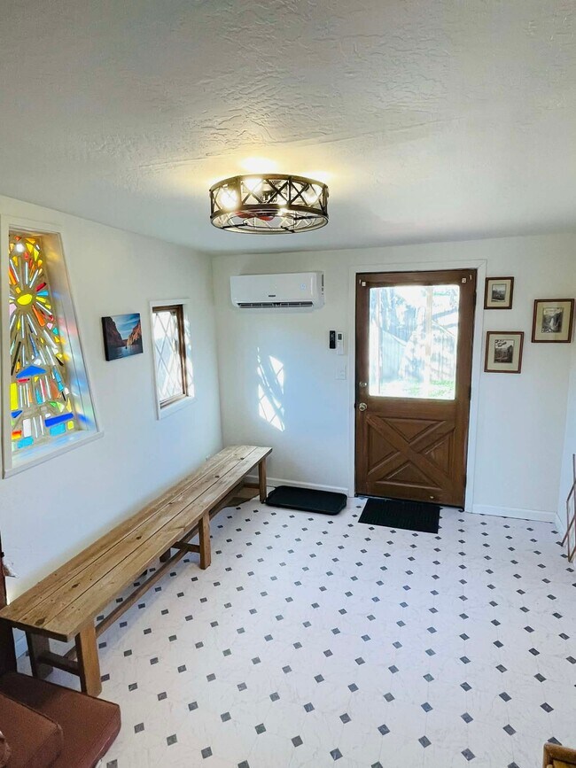 Foto del edificio - 4960 E Redrock Dr