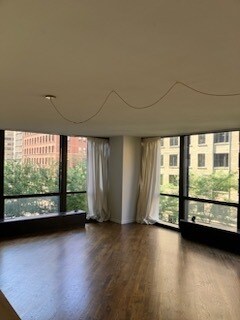 Building Photo - 910 N Lake Shore Dr