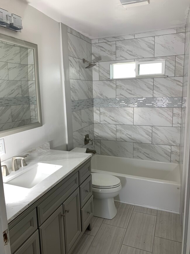 Bathroom before glass doors installed - 720 N Walnut Ave