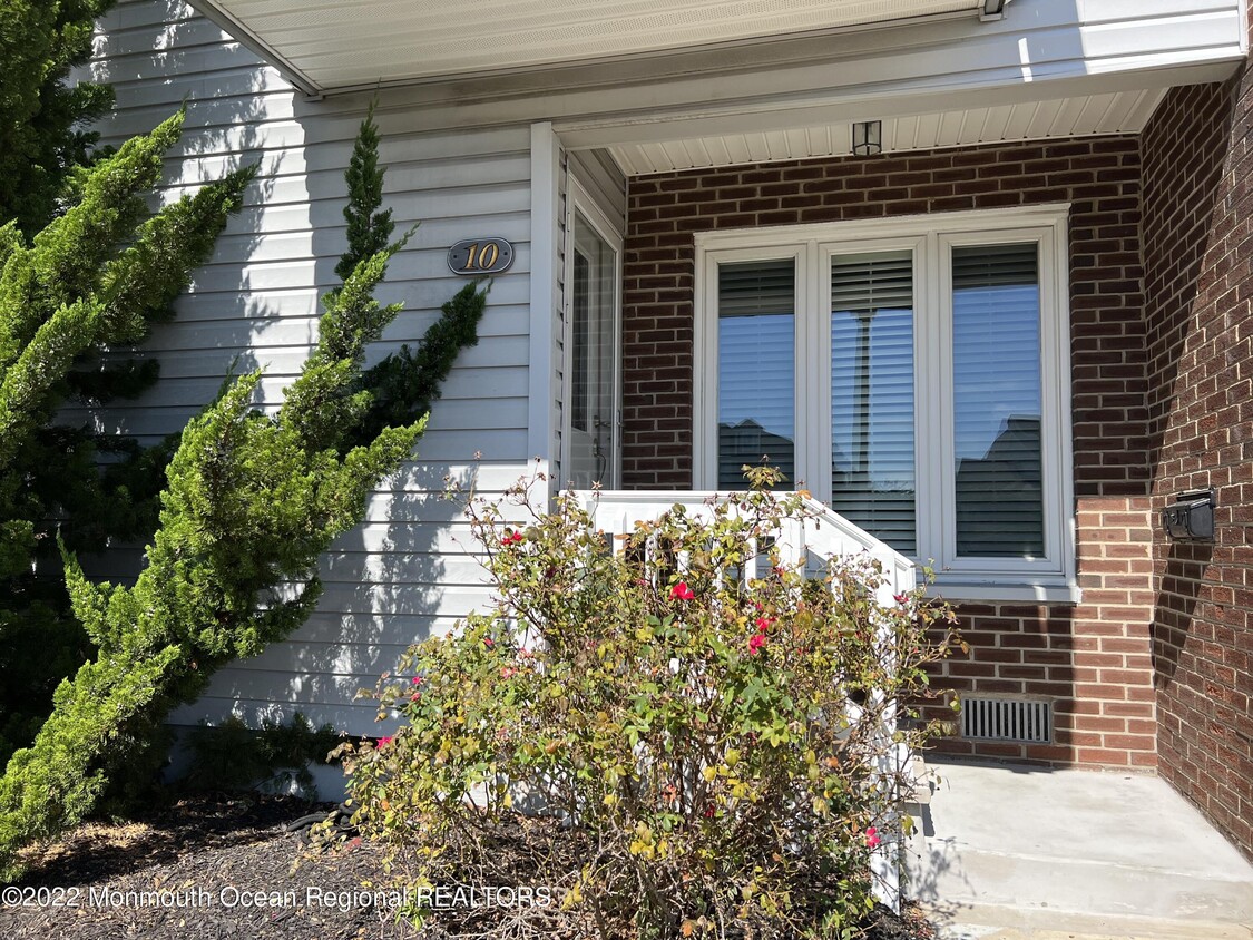 25 Meadow Ave Unit 10, Monmouth Beach, NJ 07750 Condo for Rent in Monmouth Beach, NJ