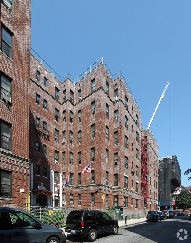 9010 149th St, Jamaica, NY 11435 Apartments Jamaica, NY