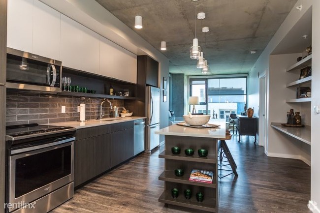 Foto del edificio - 1778 Chestnut Pl