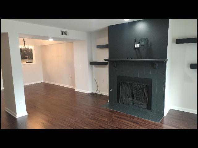 Foto del edificio - 401 Club Rd