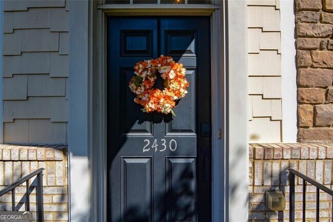 Building Photo - 2430 Natoma Ct SE