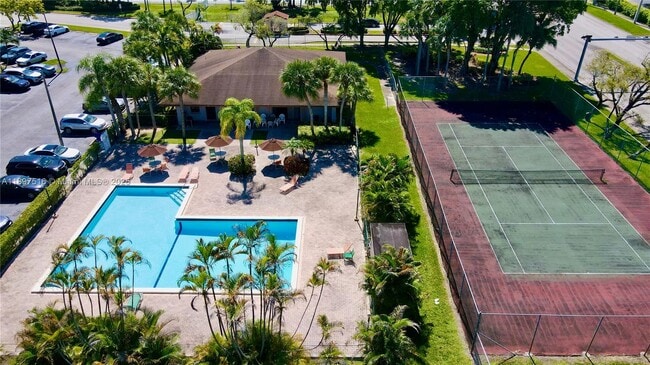 Foto del edificio - 10825 SW 112th Ave