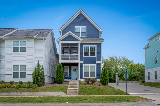 Photo - 738 Bellevue Rd House