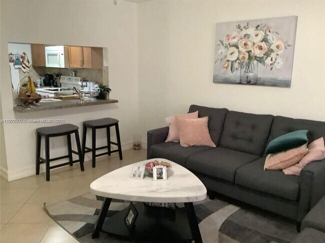 Foto del edificio - 10052 Winding Lake Rd