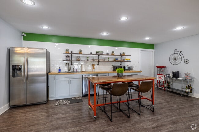 Interior Photo - Hideaway