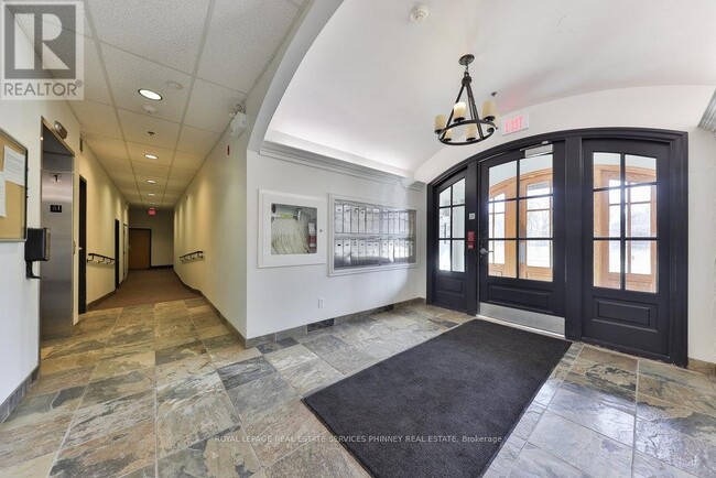 Building Photo - 459 Kerr St