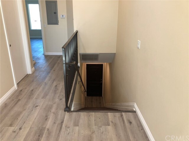 Foto del edificio - 1243 S Kenmore Ave