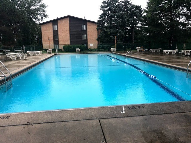 Foto del edificio - 6158 Knoll Way Dr