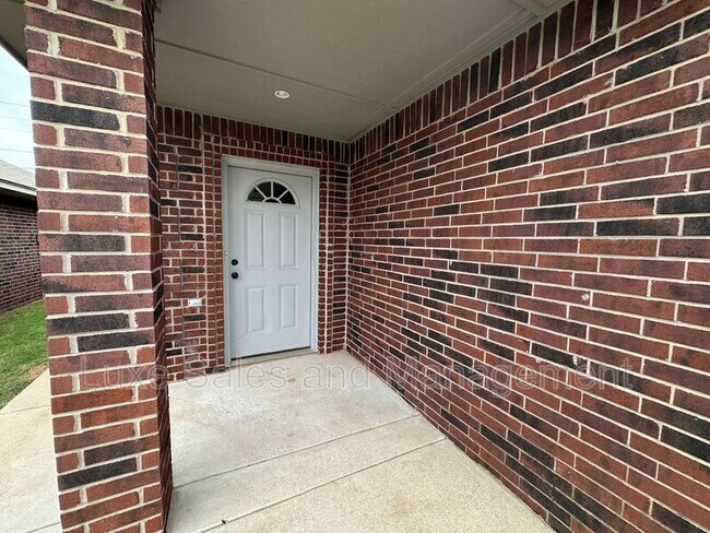 Foto del edificio - 1316 Garden Gate Dr