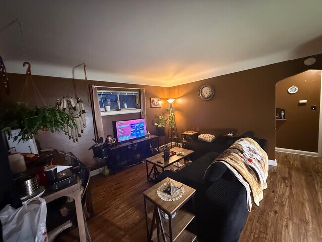 Foto del edificio - 602 E 7th St