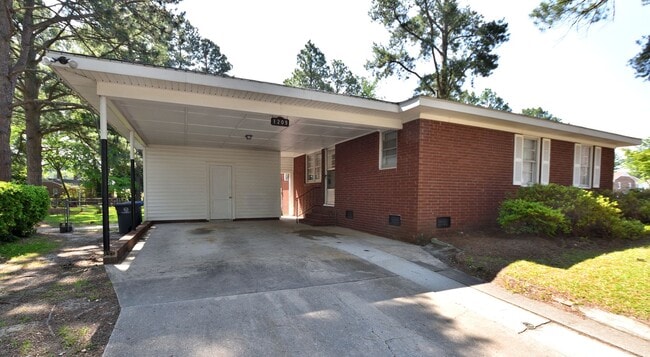 Building Photo - 1209 York St