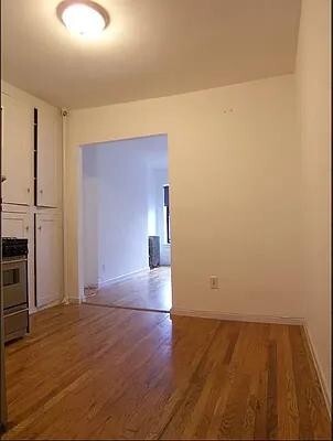 Foto del edificio - 445 W 49th St