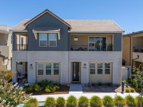 Building Photo - 27233 W Red Willow Ct