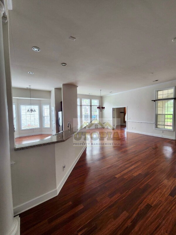 Building Photo - 432 Hunley Ln