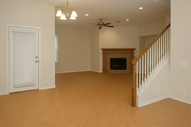 Foto del edificio - 5407 Evans Ave