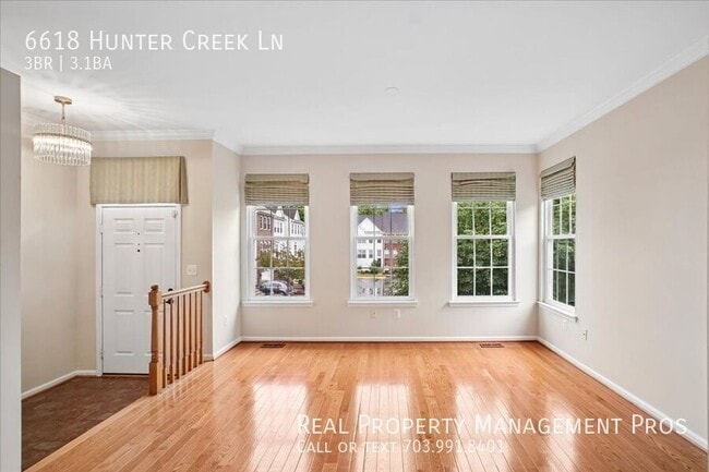 Photo - 6618 Hunter Creek Ln Townhome