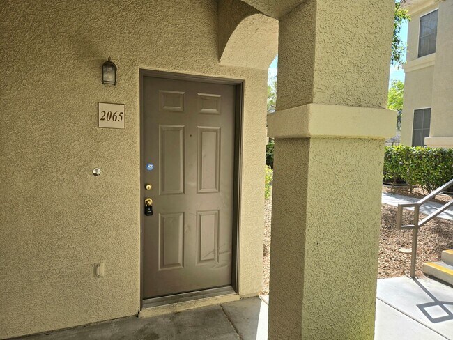 Building Photo - SOUTHWEST RESORT LIKE COMMUNITY