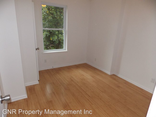 Building Photo - 5021 Parrish St