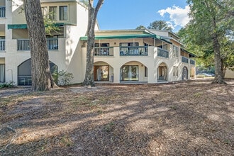 Building Photo - 303 Westlake Ct