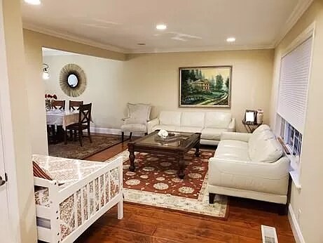 Foto principal - 5 Greentree Cir