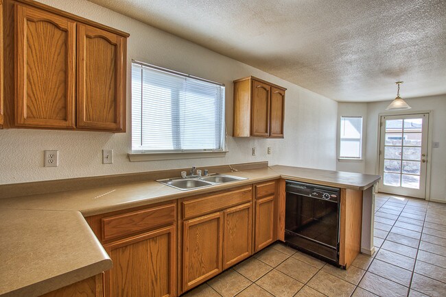 Building Photo - 14724 Paradise Breeze Ave