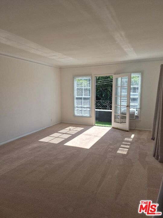 Foto del edificio - 8551 Holloway Dr